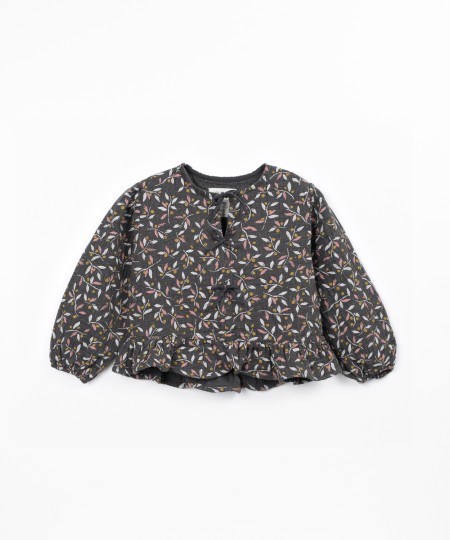Woven blouse in natural fibers