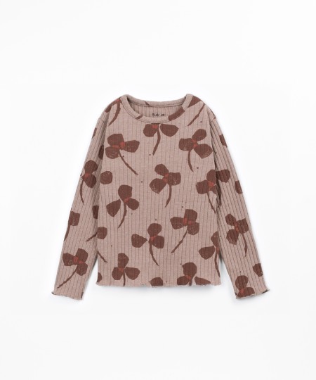 Knitted T-shirt with recycled fibre blend