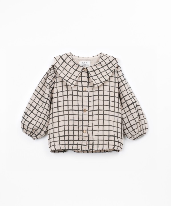 Woven blouse with check pattern