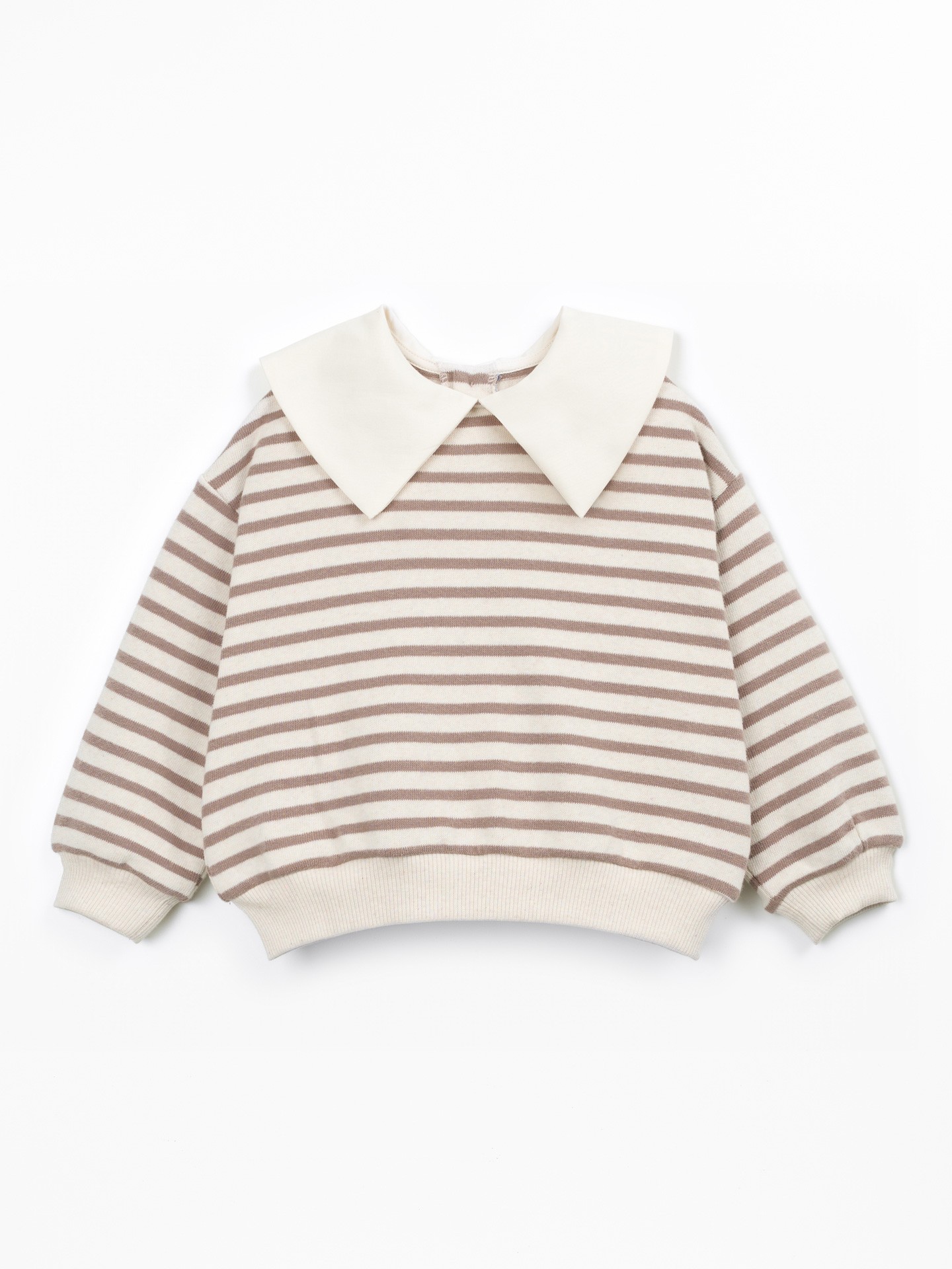 Maglia con misto cotone e fibre riciclate