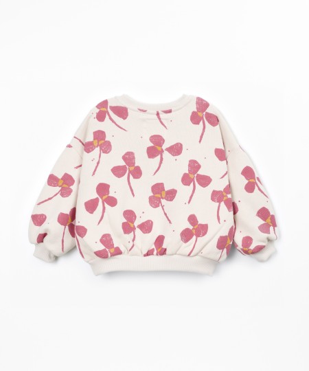 Sweater with floral print