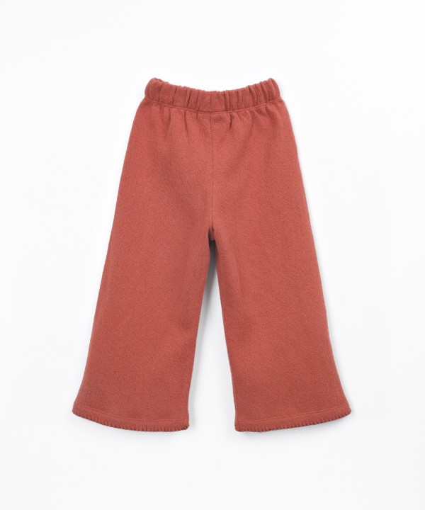 Knit trousers with a fiber blend