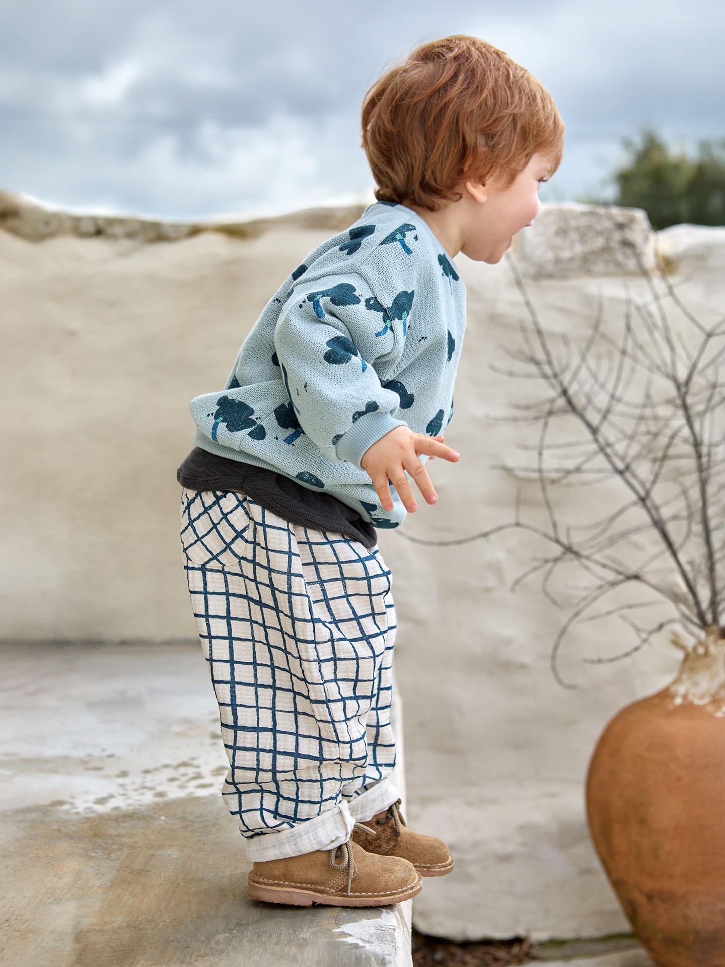 Pull en maille avec motif de arbres