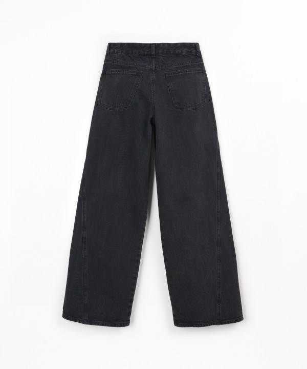Denim trousers with pockets