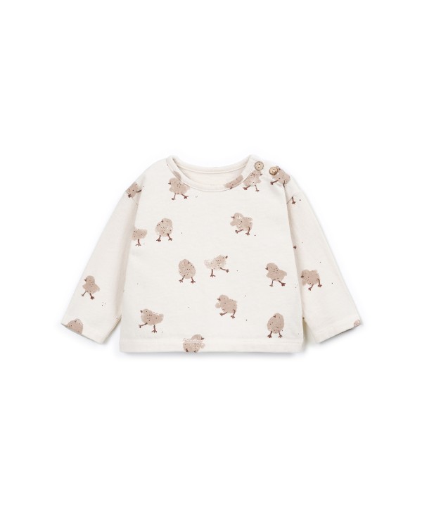 T-shirt with a mixture of natural fibers and recycled fibers