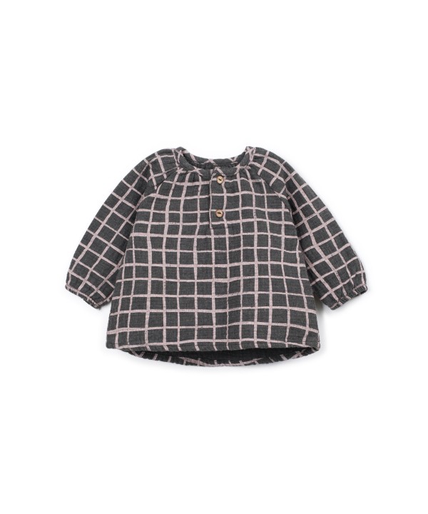 Fabric blouse with checkered print