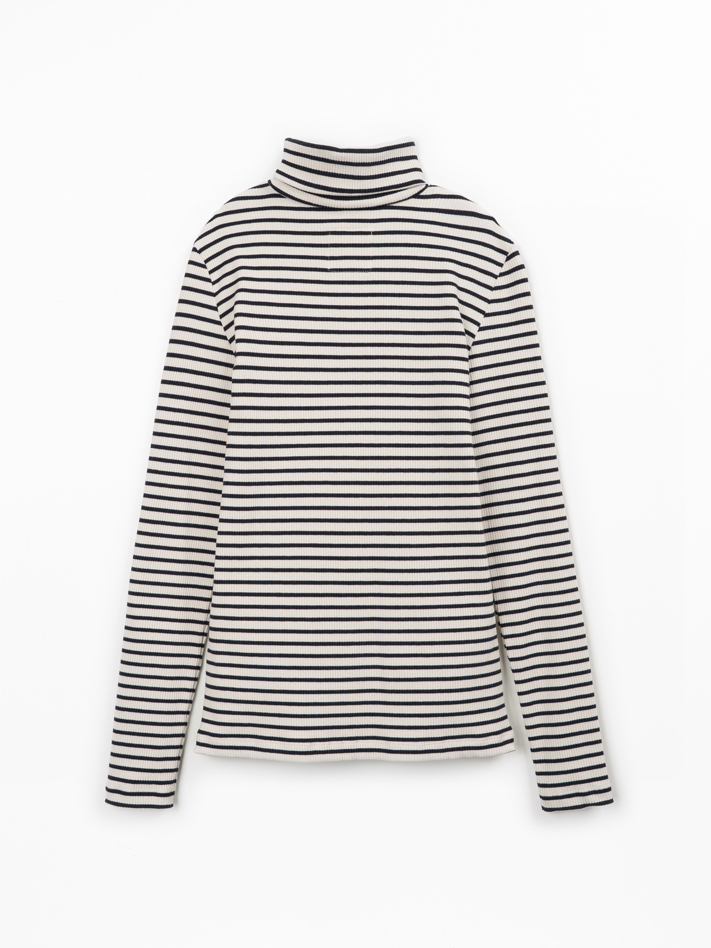 Pull en maille à col montant