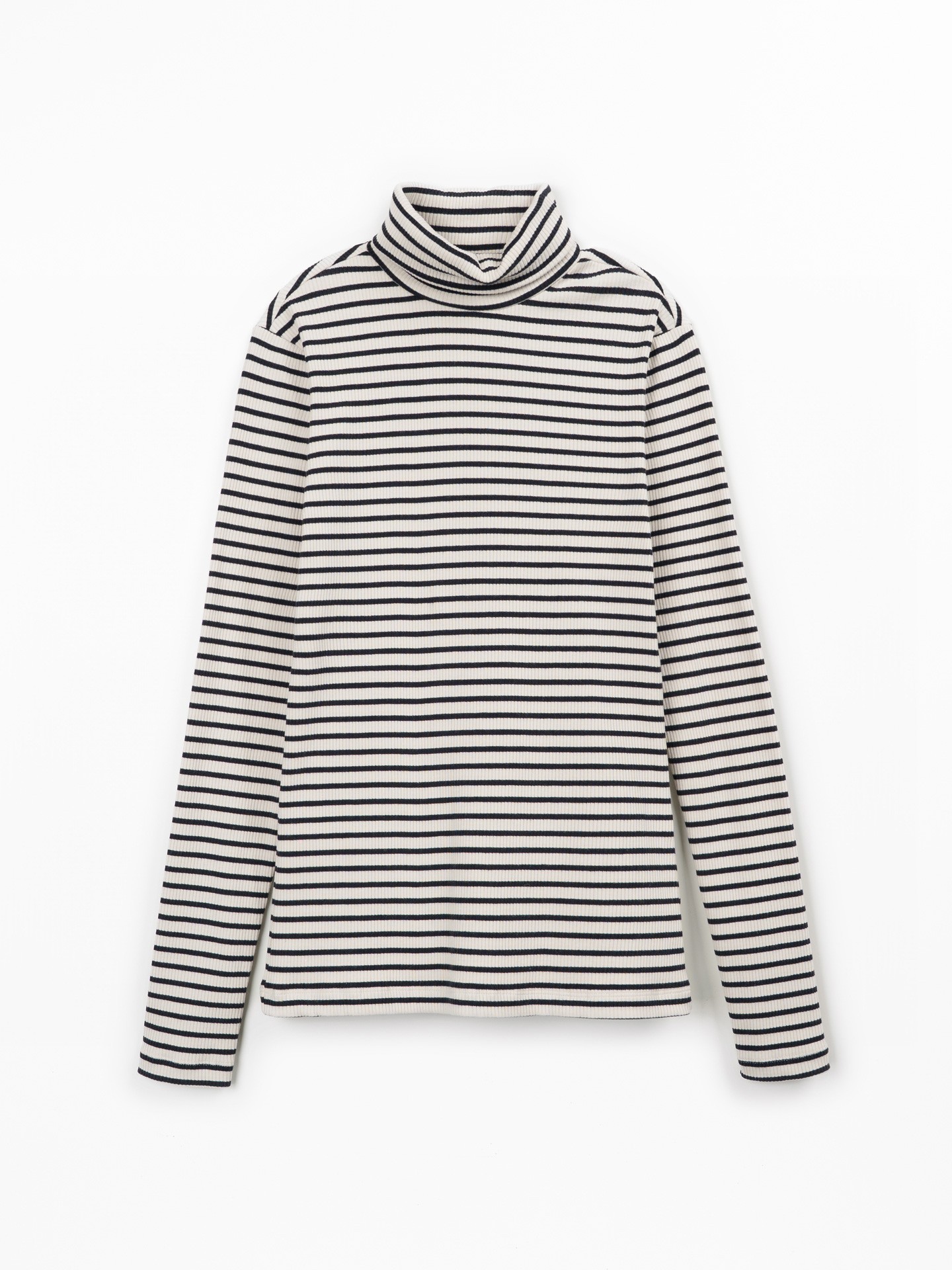 Pull en maille à col montant