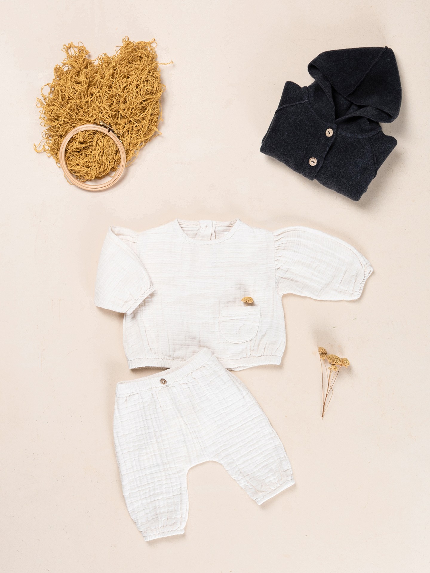 Blouse in cotton fabric