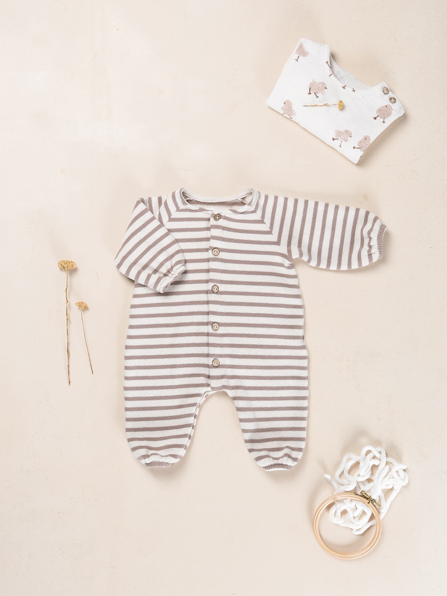 Knit jumpsuit with a mixture of natural and recycled fibers