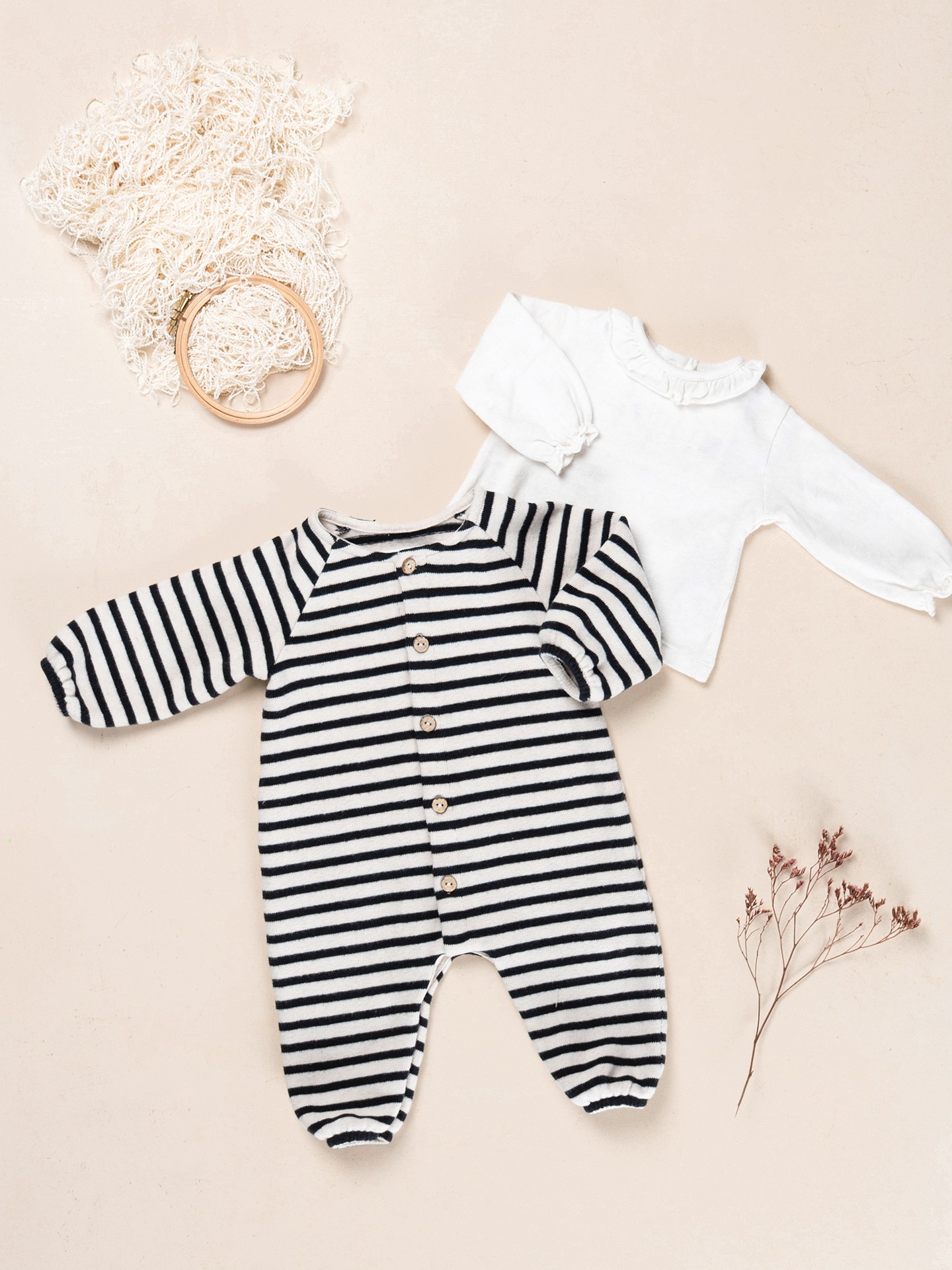 Knit jumpsuit with a mixture of natural and recycled fibers