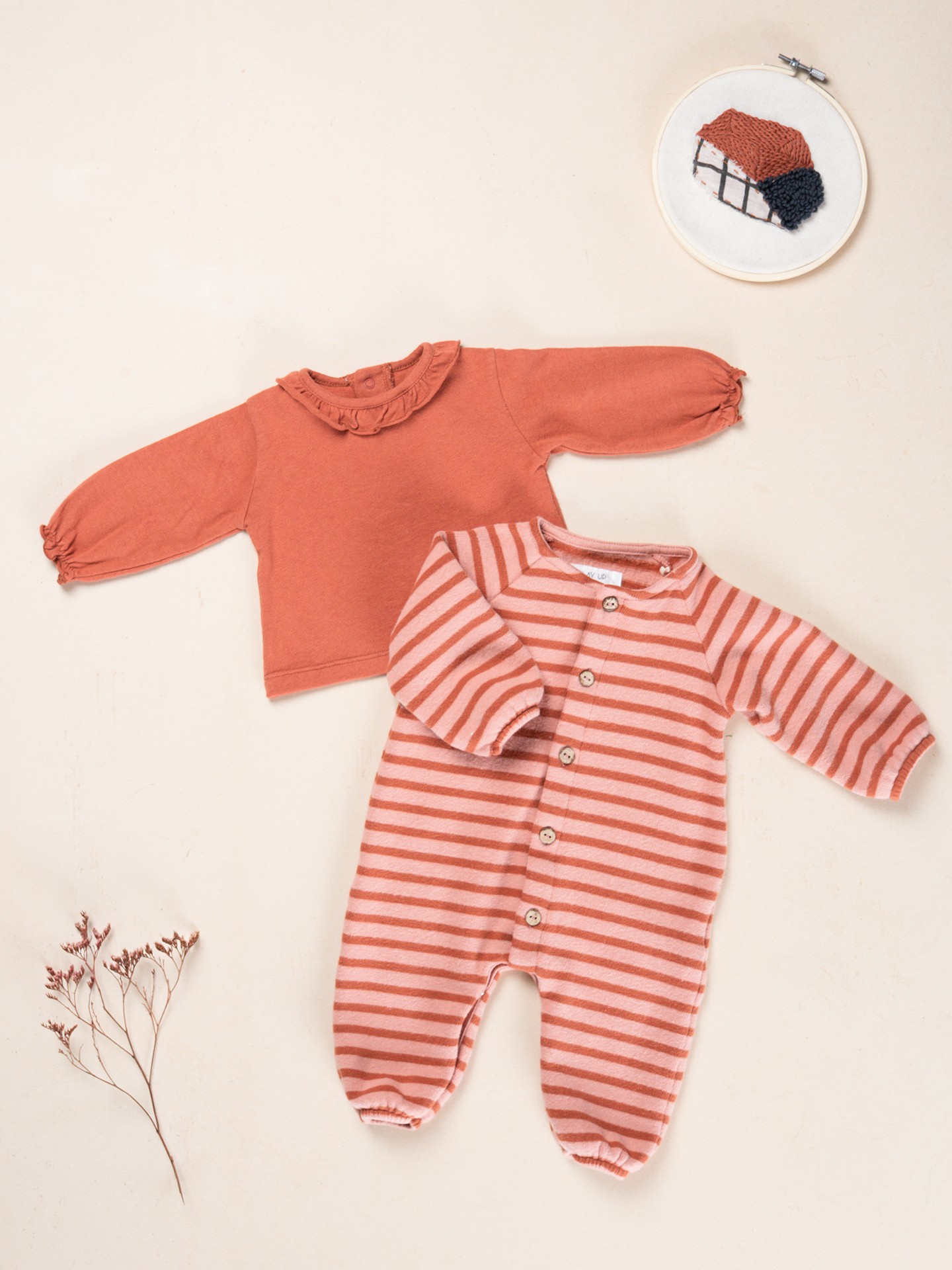 Jersey jumpsuit with a blend of natural and recycled fibers