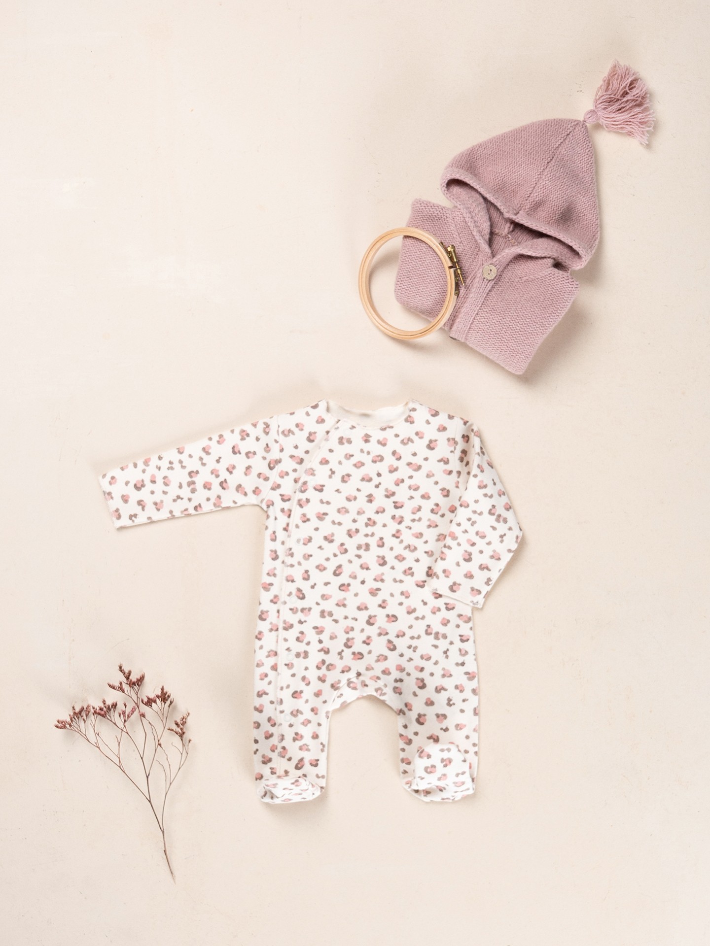 Jersey jumpsuit with natural fibers