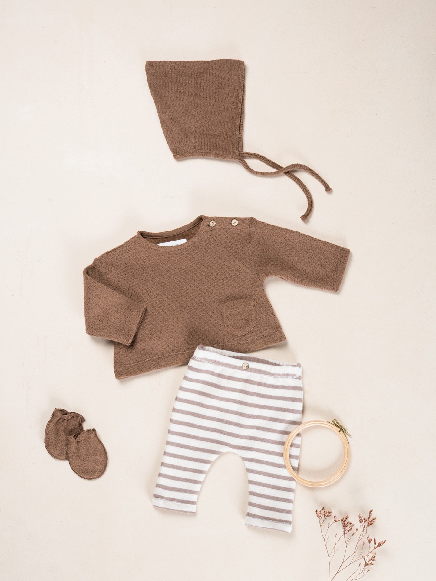 Knit leggings with elastic waistband