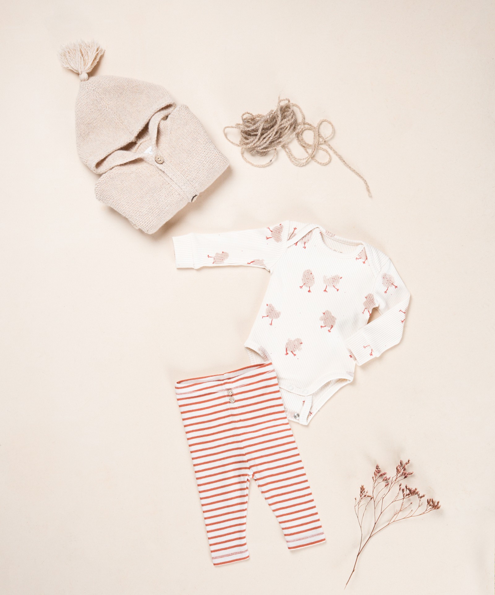 Leggings a righe con bottoni decorativi in cocco