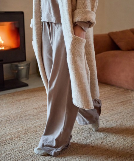 Knit trousers with pockets - Image product