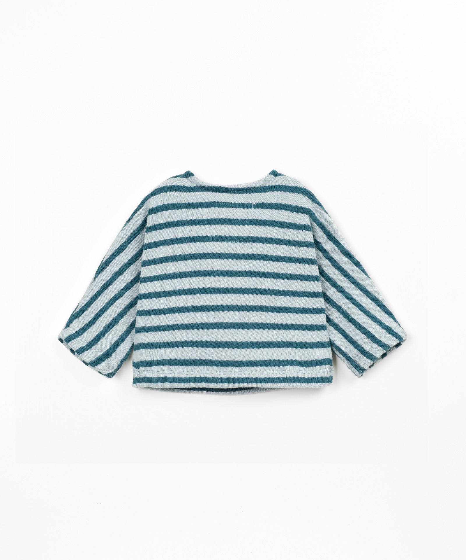 Maglione in maglia con una miscela di fibre naturali e cotone riciclato