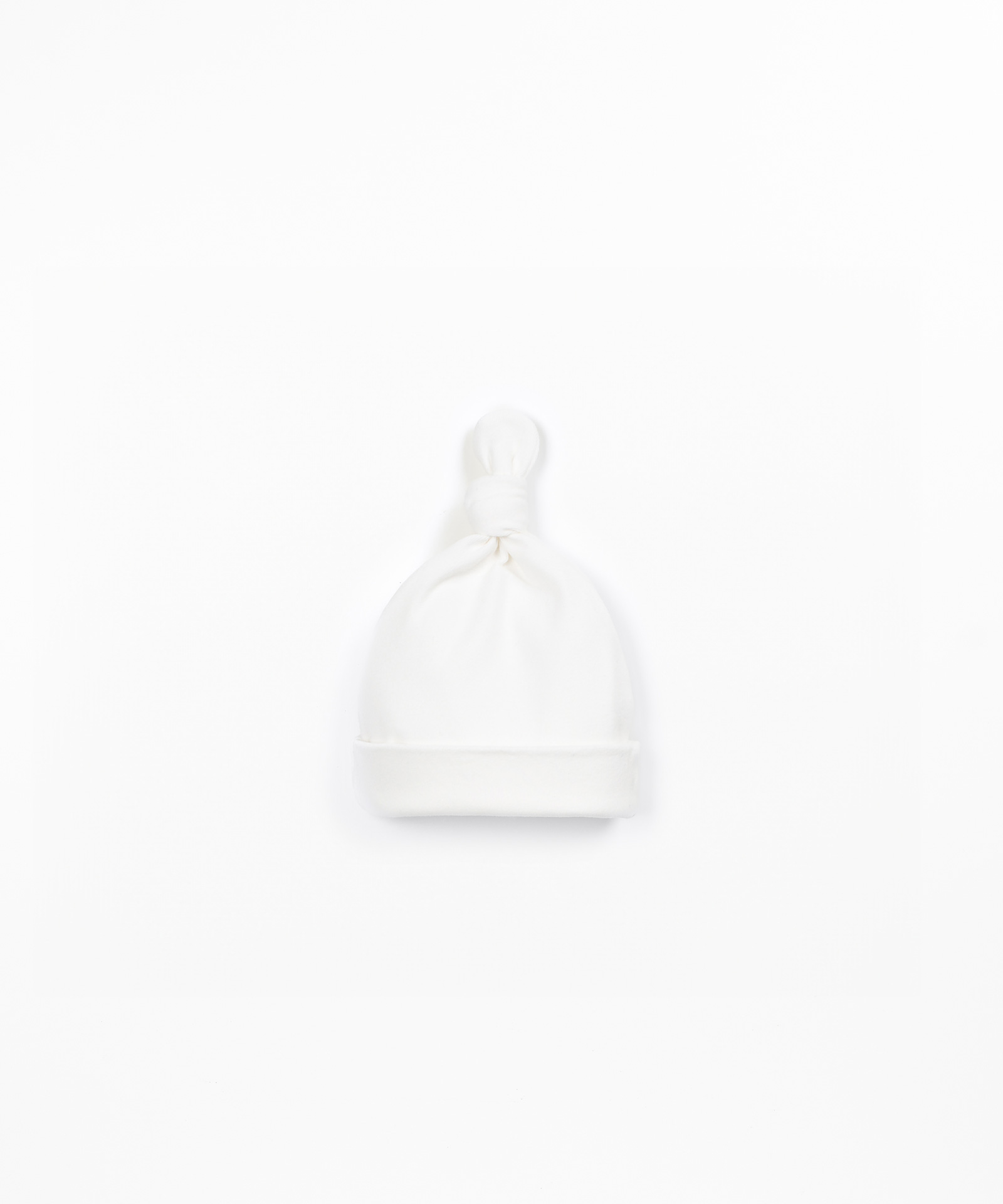 Bonnet en maille avec n?ud décoratif