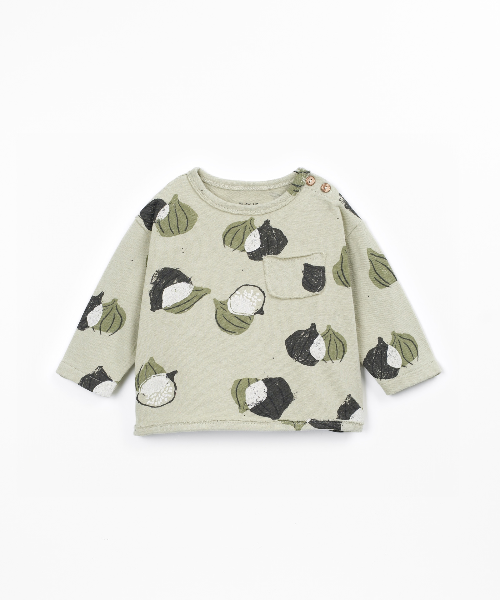 T-shirt with recycled cotton
