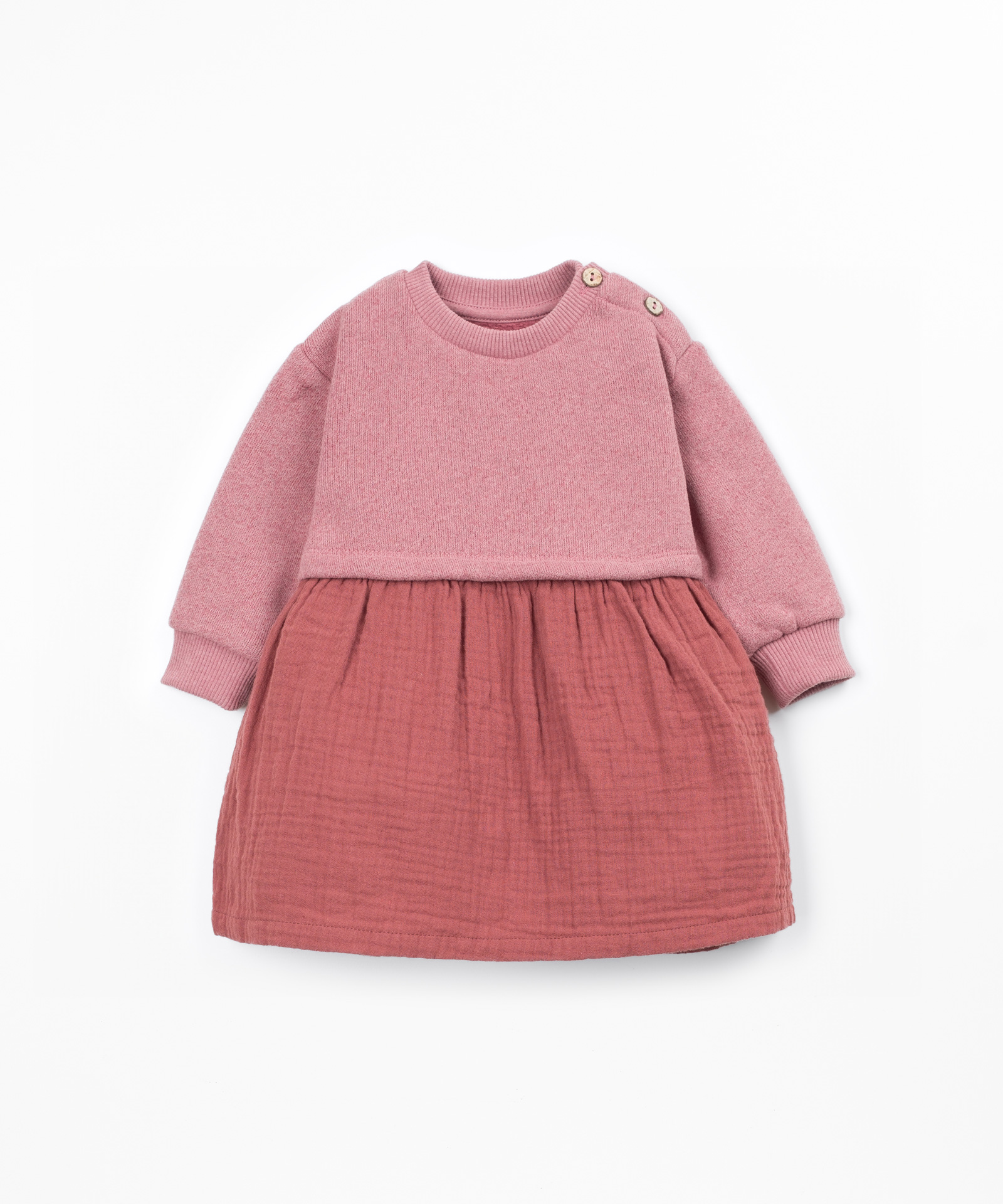 Vestido com mistura de malha e tecido