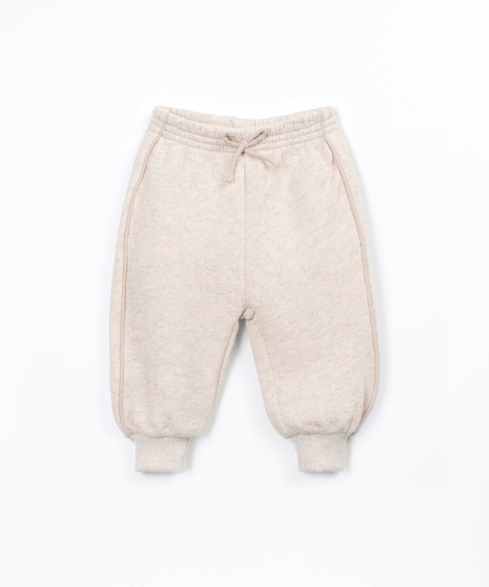 Pantalones de punto con mezcla de fibras naturales y fibras recicladas