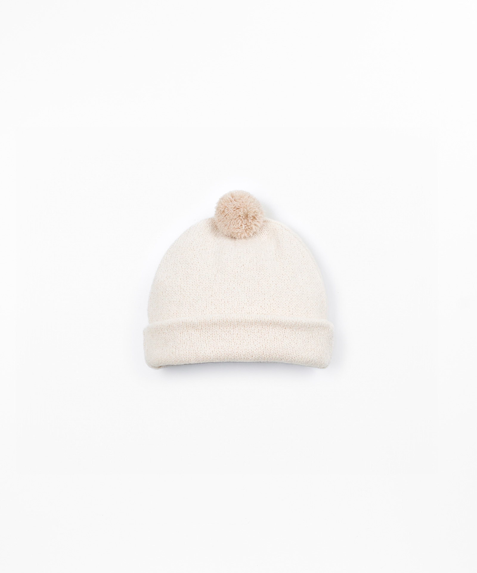 Gorro de punto con algodón reciclado