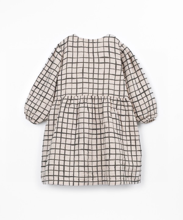 Robe en tissu à carreaux
