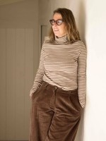 Gestreifter Strickpullover Gestreifter Strickpullover