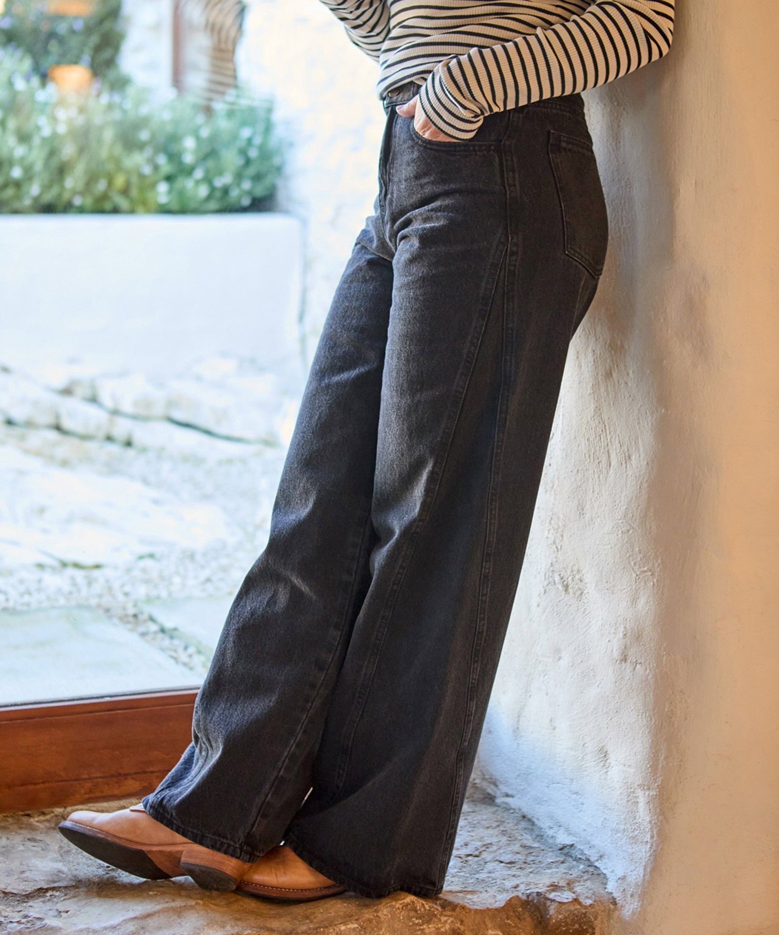 Calça de ganga com bolsos