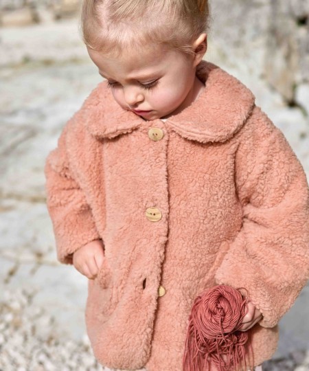 Manteau en fourrure avec col