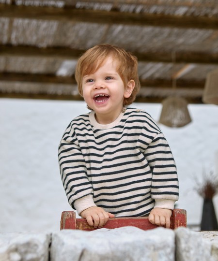 Sweater with a mixture of natural and recycled fibers - Image product