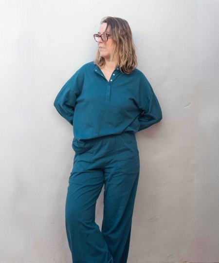 Calça de malha com bolsos